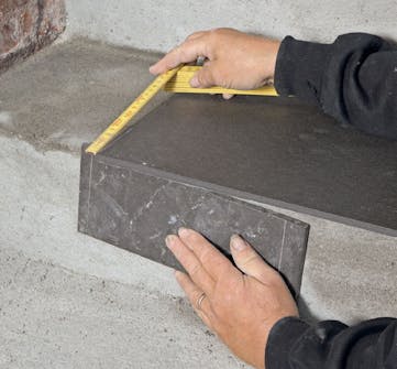 Klinker trappa: Mät för plattorna på nästa trappsteg Klinker trappa: Mät för plattorna på nästa trappsteg